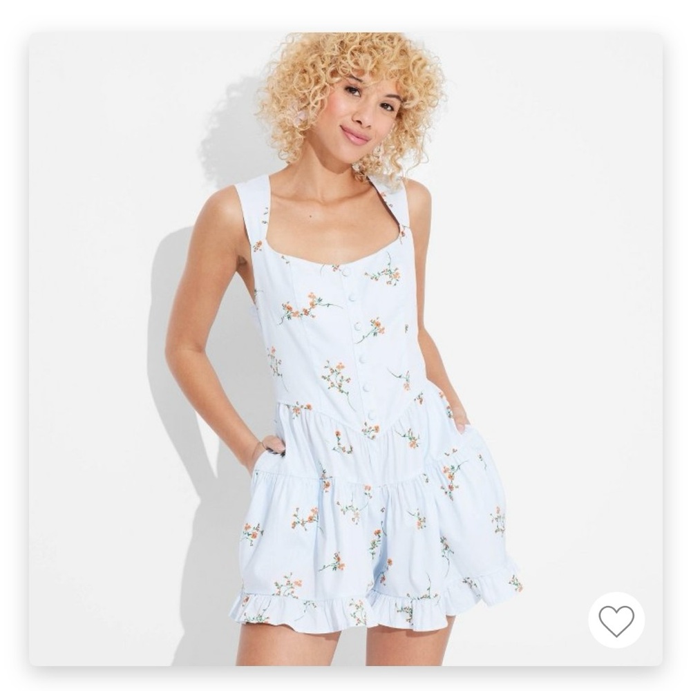 Cute romper size XS brand new with tags!